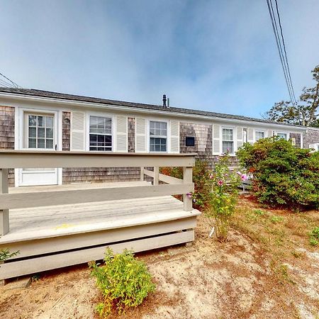 Eric'S Place Dennis Bagian luar foto