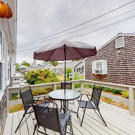 Eric'S Place Dennis Bagian luar foto