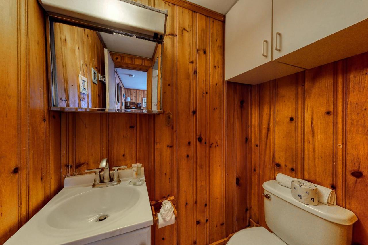 Eric'S Place Dennis Bagian luar foto
